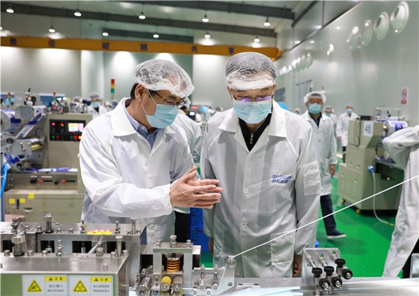 遼寧省委常委、省委副書記周波蒞臨新松公司調(diào)研復(fù)工復(fù)產(chǎn)情況