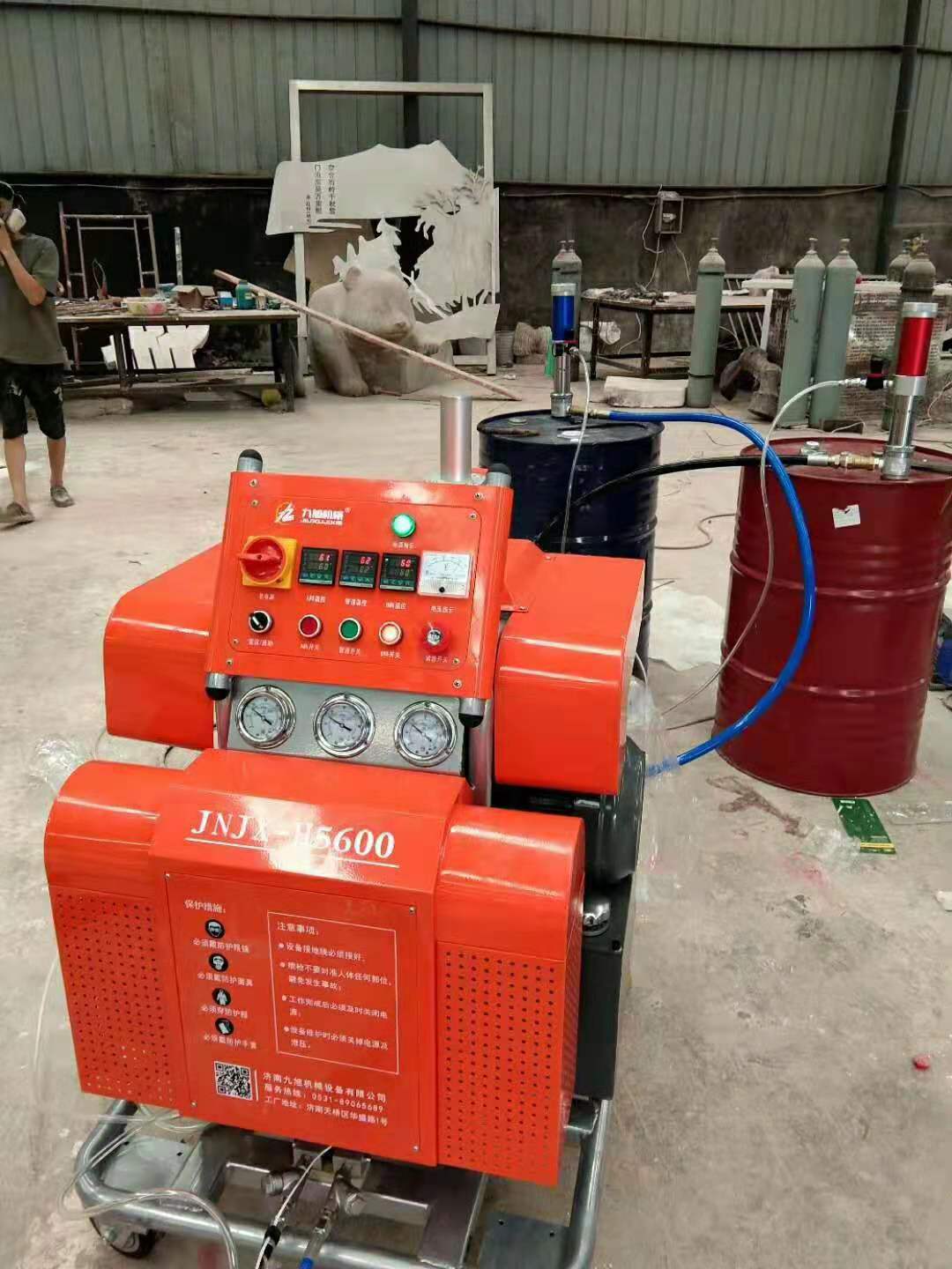聚脲噴涂JNJX-H5600聚脲泡沫道具噴涂機(圖2)